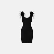 Mini abito fasciante con cut-out e dettagli in piume di colore nero