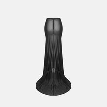 Gonna a strascico con trasparenze di colore nero